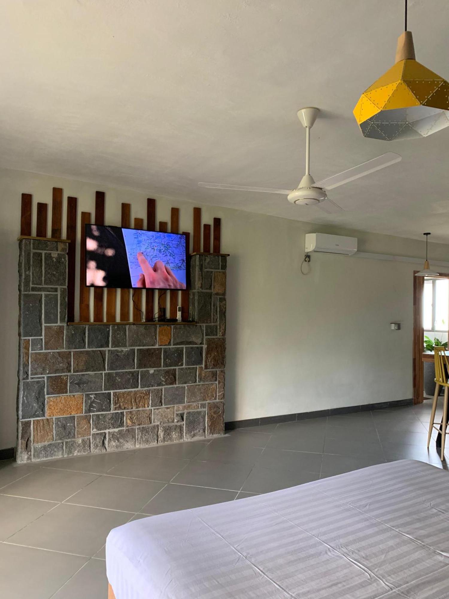 Kstudios Grand Bay Luaran gambar